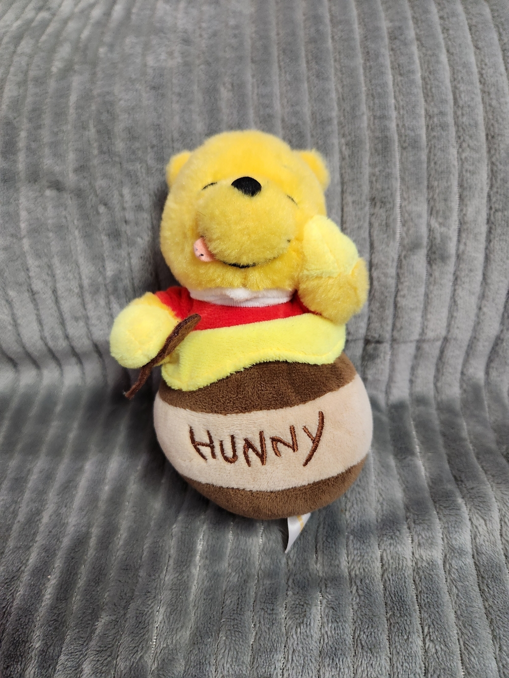 Tokyo Disney Resort Winnie the Pooh Honey Hunny Pot Plush Keychain Bag Charm - Picture 2 of 13